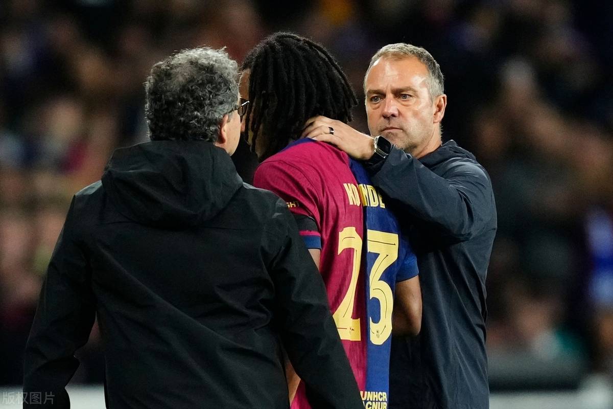 欧冠巴萨3-3战平国米，放大10倍后看细节，原因清晰可见