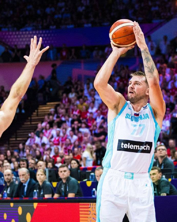 本届欧洲杯得分榜前十均有NBA背景 东契奇领衔